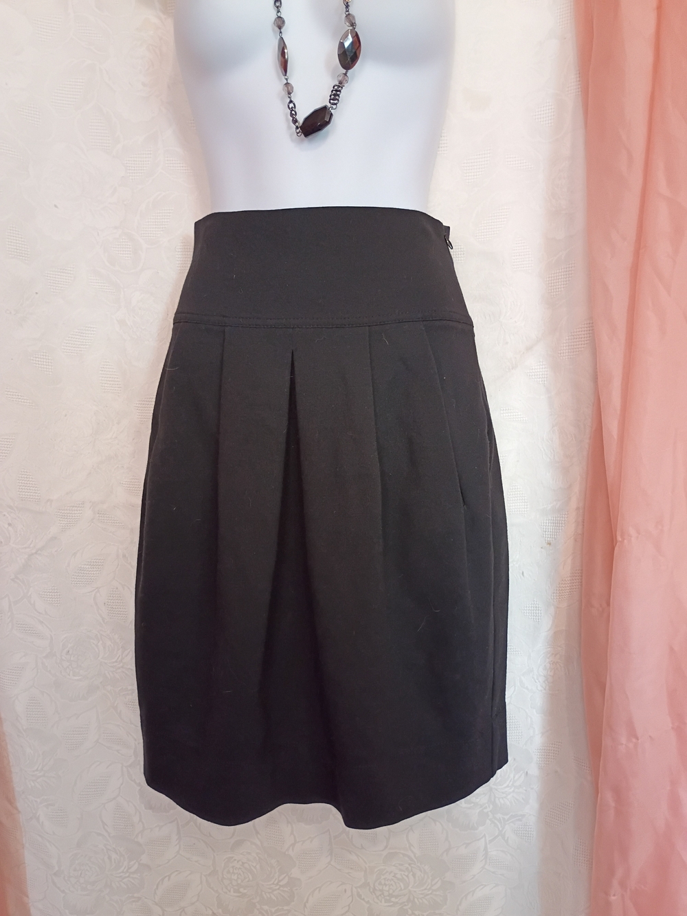Theory Ladies Black A-Line Pleated Skirt W/Pockets Sz 2